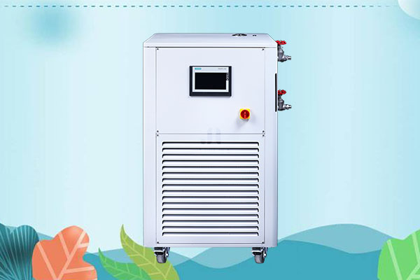 你是否對(duì)反應(yīng)釜控溫加熱制冷循環(huán)機(jī)的儲(chǔ)油罐存在誤解 你是否對(duì)反應(yīng)釜控溫加熱制冷循環(huán)機(jī)的儲(chǔ)油罐存在誤解